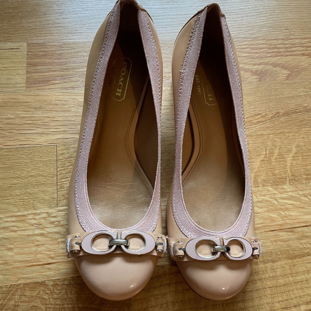 COACH Tandy Patent Leather Block Heel Nude Size 5